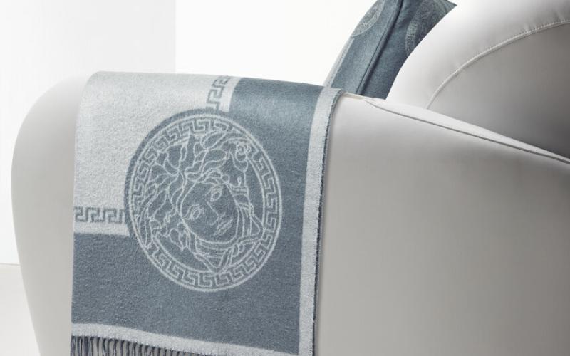 Κουβέρτες Καναπέ Versace κωδ Ver158,Αναστασία Παπιδάκη,Λευκά Είδη,Μεταποίηση,Κουρτίνες,Υφάσματα,Κουβέρτες,Παπλώματα,Κουρτίνες,Κουρτινόξυλα,Παπλώματα Βρεφικά,Πετσέτες Βρεφικές,Κουβέρτες Βρεφικές,Βρεφικά Σεντόνια,Παιδικά Παπλώματα,Σεντόνια Παιδικά,Πετσέτες Παιδικές,Ριχτάρια Καναπέ,Τραπεζομάντηλα,Πετσέτες Κουζίνας,Πετσέτες Μπάνιου,Κουρτίνες Μπάνιου,Χαλιά,Πακέτα Βάπτισης,Ταπετσαρίες